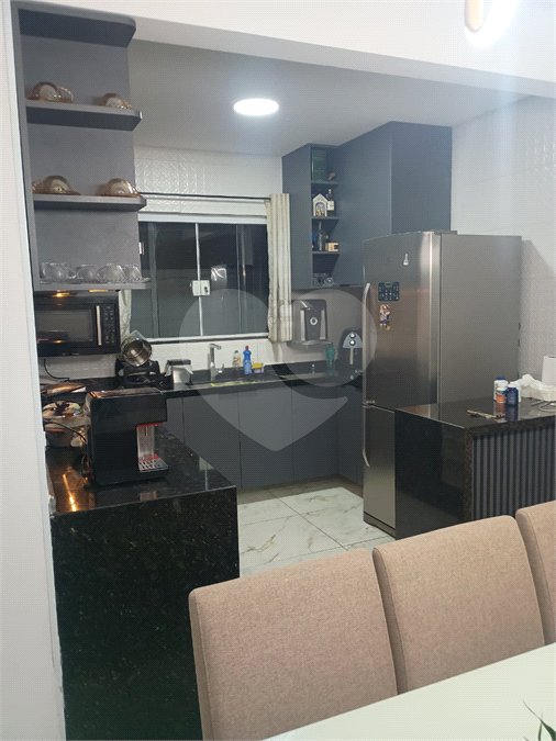 Casa à venda com 4 quartos, sendo 3 suítes,  no condomínio Residencial Real Park Tietê, Mogi das Cruzes - SP