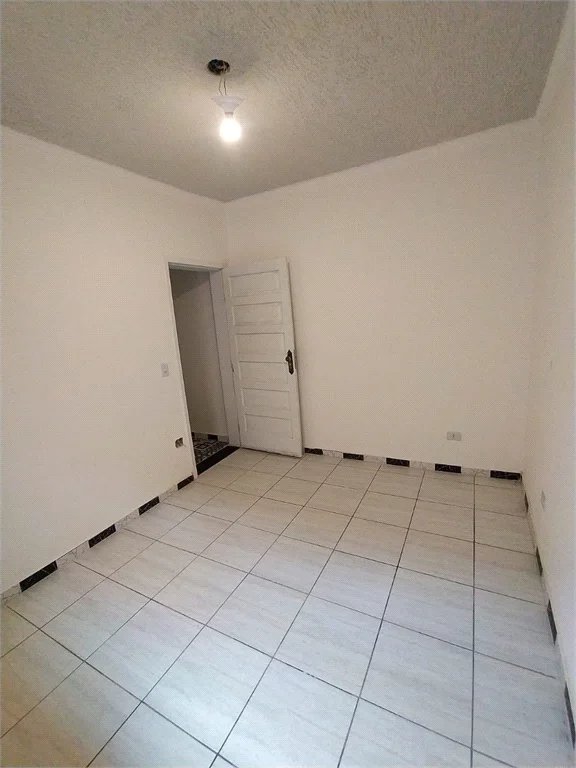 Casa à venda com 3 quartos em Jardim Mitsutani, São Paulo, SP