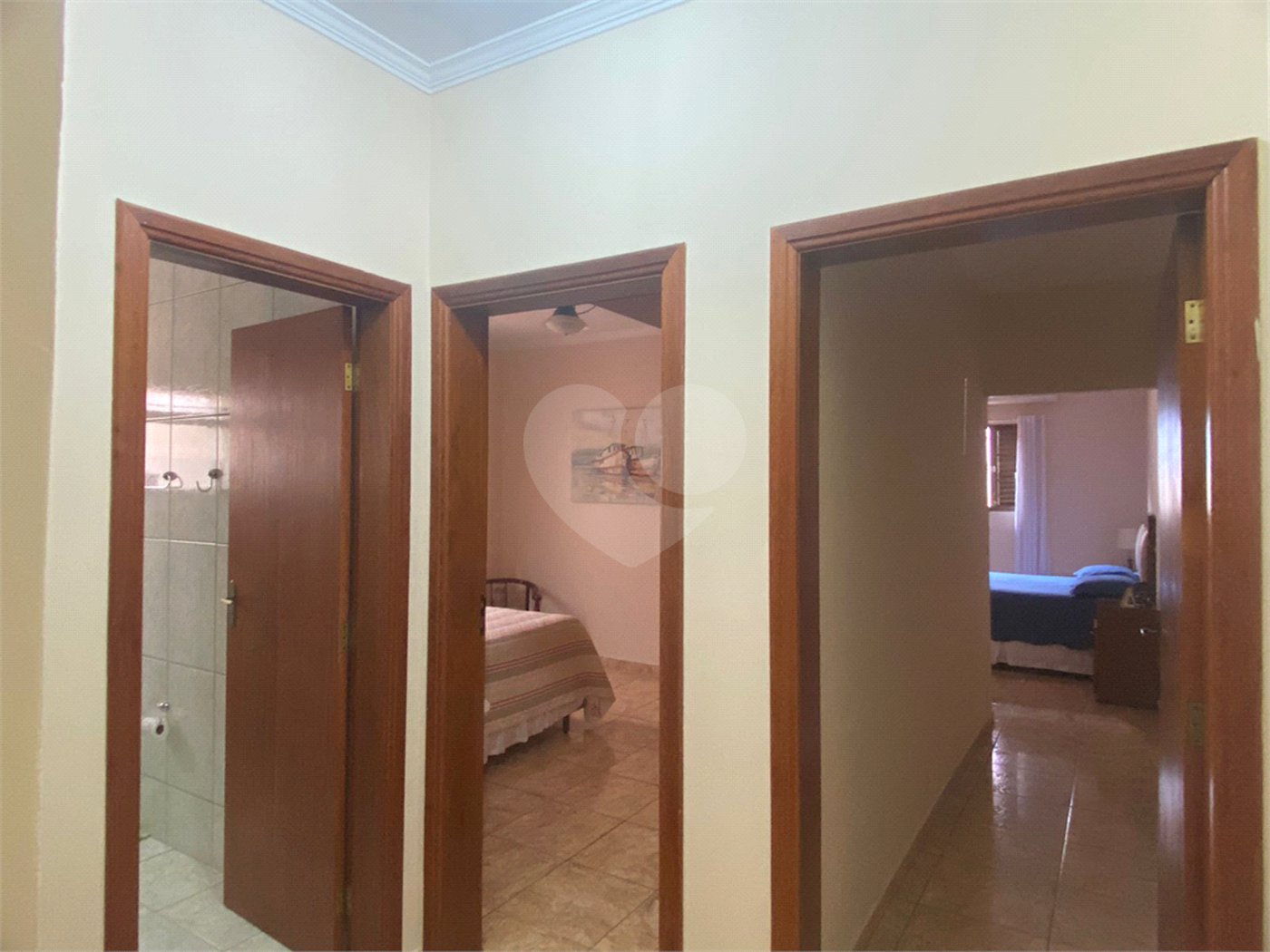 Casa à venda com 2 quartos, sendo 1 suíte, em Vila Deyse, Itapetininga, SP
