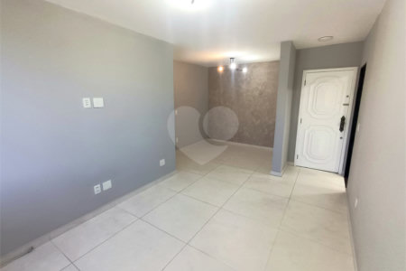 Apartamento à venda com 3 quartos, sendo 1 suíte, em Rio Comprido, Rio de Janeiro, RJ