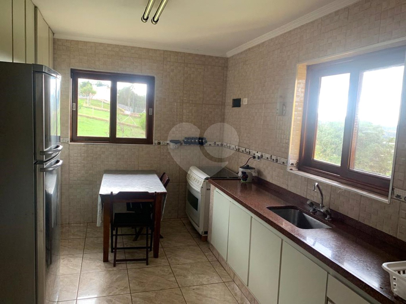 Chácara à venda com 4 quartos, sendo 2 suítes,  em Ibiúna, Ibiúna, SP