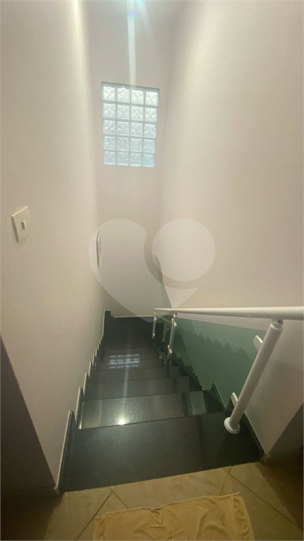 Sobrado à venda com 3 quartos, sendo 1 suíte, em Vila Virgínia, Itaquaquecetuba, SP