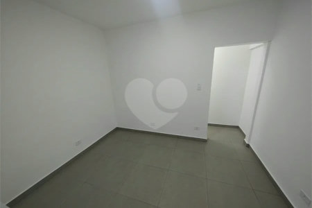 SALÃO COMERCIAL DE 100M² - RECEM REFORMADO