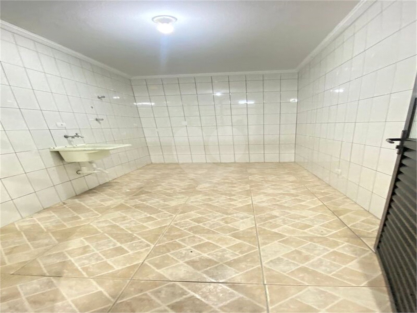 Sobrado à venda com 3 quartos, sendo 2 suítes,  em Parque Terra Nova, São Bernardo do Campo, SP