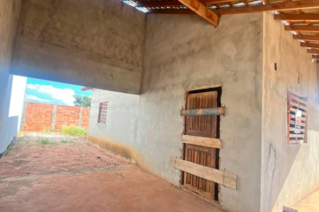 Casa à venda com 2 quartos em Real Park, Três Lagoas, MS