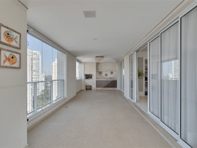 Apartamento à venda com 4 suítes em Campo Belo, São Paulo, SP