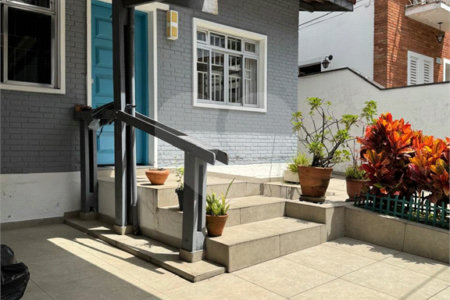 Casa Térrea à venda com 3 quartos, sendo 1 suíte,  em Vila Madalena, São Paulo, SP