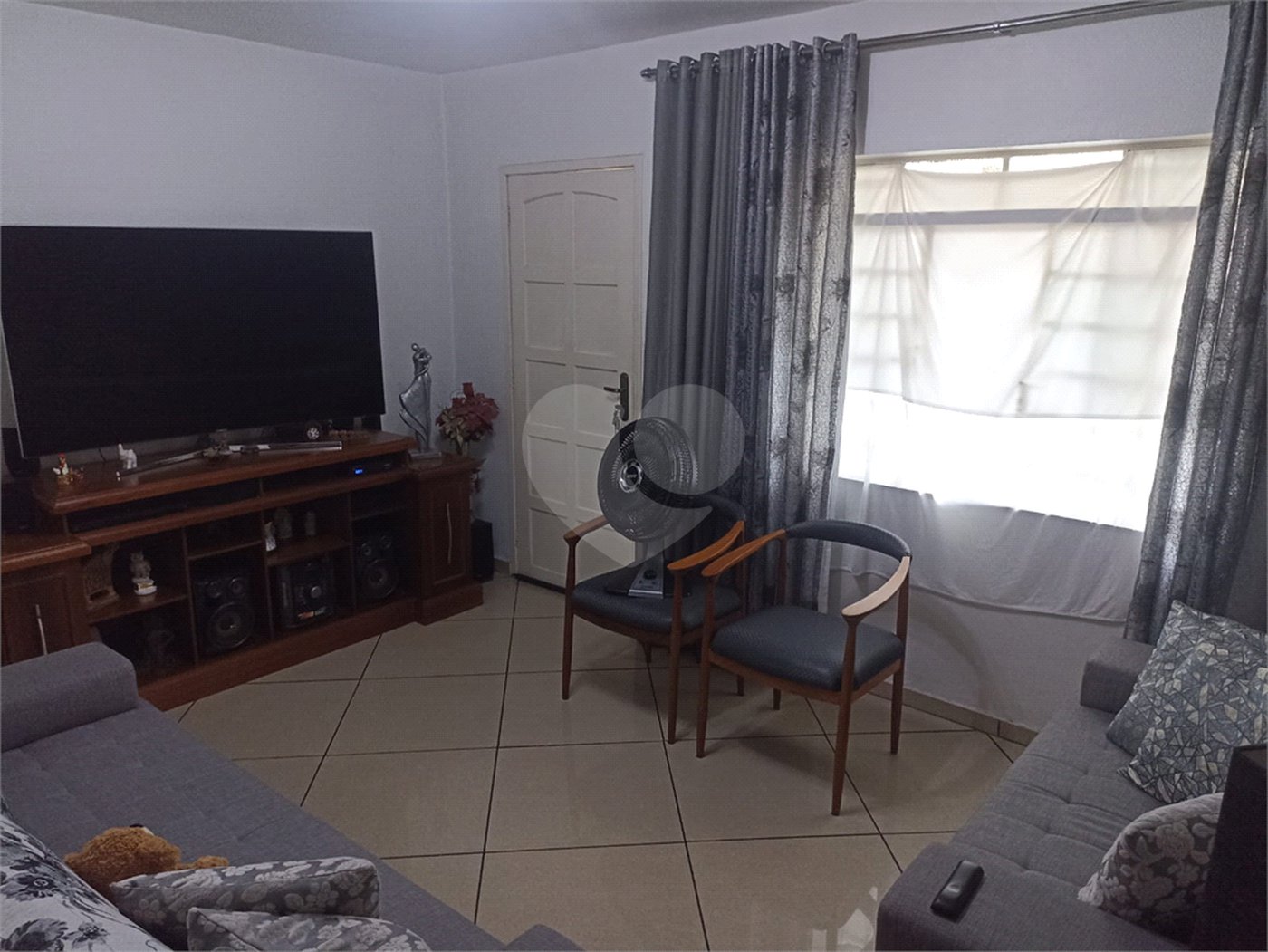 Sobrado à venda com 2 quartos em Tremembé, São Paulo, SP