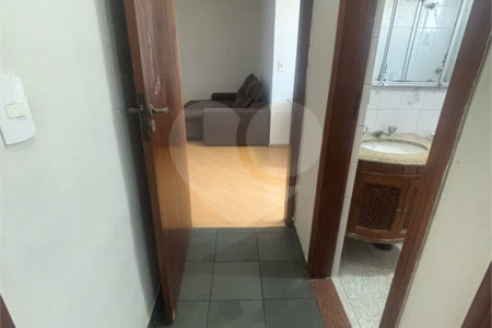 Apartamento à venda com 2 quartos em Jardim da Saúde, São Paulo, SP