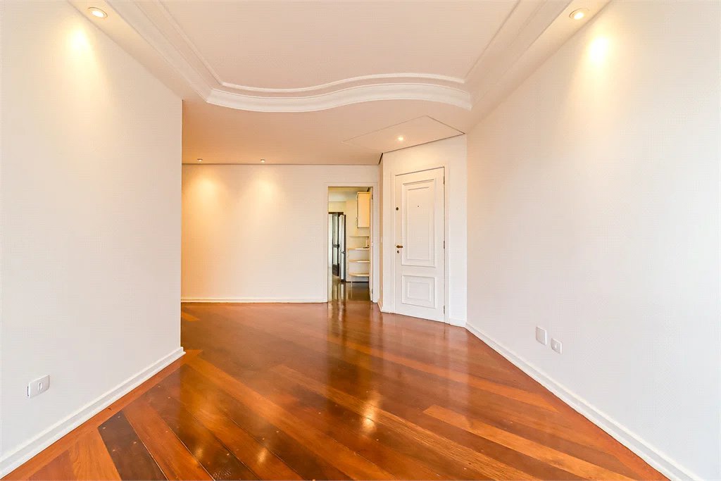 Apartamento à venda com 4 quartos, sendo 3 suítes, em Brooklin Paulista, São Paulo, SP