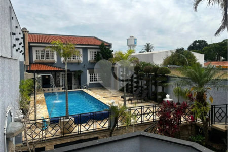 Casa à venda com 6 quartos, sendo 3 suítes, no Centro, Itapetininga, SP