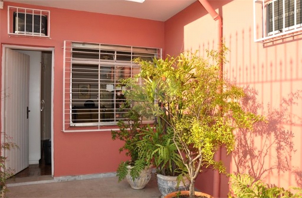 Sobrado à venda com 4 quartos, sendo 2 suítes,  em Campo Belo, São Paulo, SP