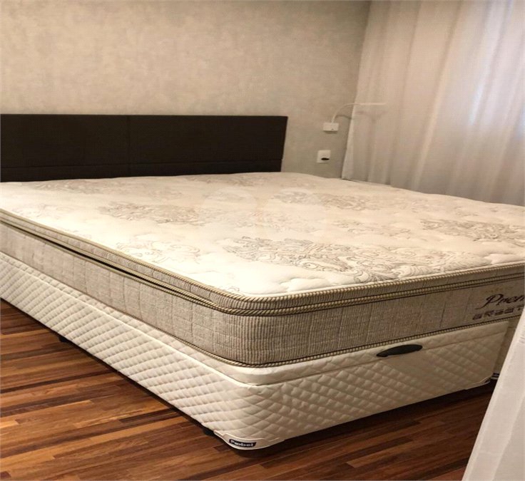 Apartamento à venda com 2 quartos, sendo 1 suíte, em Moema, São Paulo, SP
