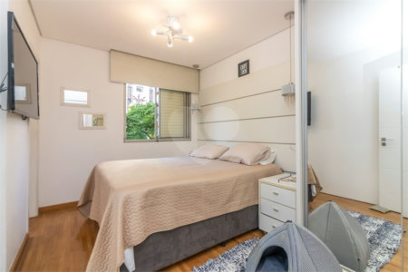 Apartamento à venda com 3 quartos, sendo 1 suíte, em Itaim Bibi, São Paulo, SP