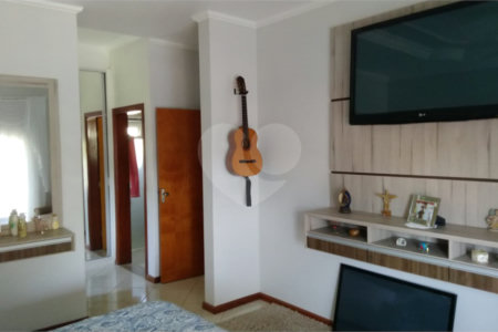 Casa à venda com 4 quartos, sendo 1 suíte, no condomínio Acmti - Colinas do Mosteiro, Terras de Itaici e Recanto dos Pássaros, Indaiatuba - SP