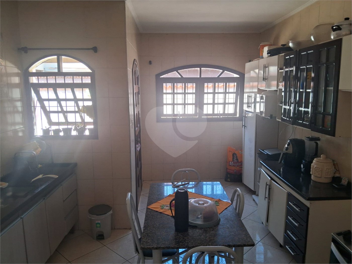 Casa à venda com 3 quartos, sendo 2 suítes, em Jardim Míriam, Suzano, SP
