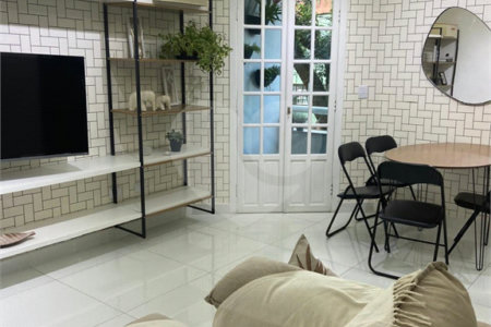 Casa de Vila à venda com 2 quartos, sendo 1 suíte, em Silveira, Santo André, SP