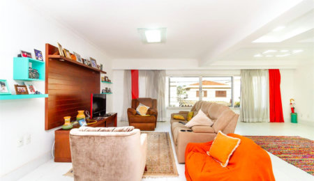 Casa à venda com 3 quartos, sendo 2 suítes,  em Jardim da Glória, São Paulo, SP