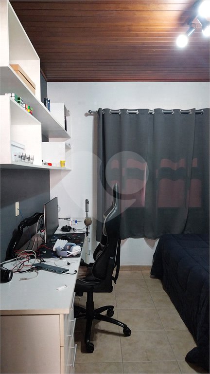 Casa Térrea à venda com 4 quartos, sendo 1 suíte,  em Parque dos Lagos, Mogi das Cruzes, SP