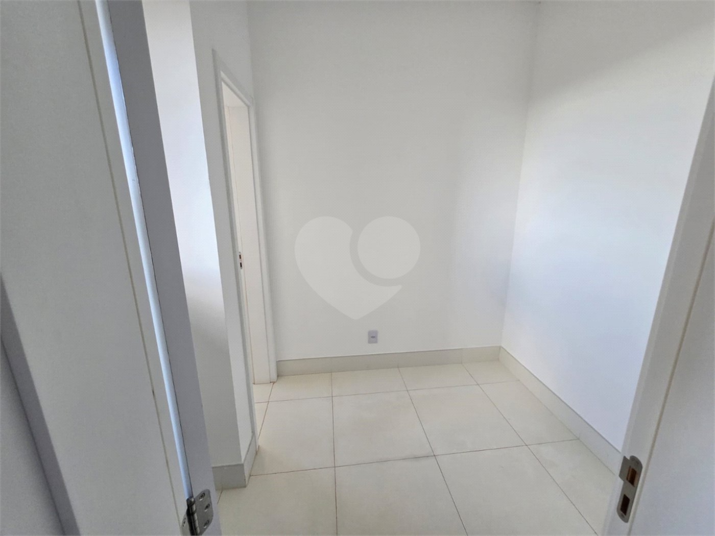 Apartamento para alugar com 3 suítes no Centro, Itapetininga, SP