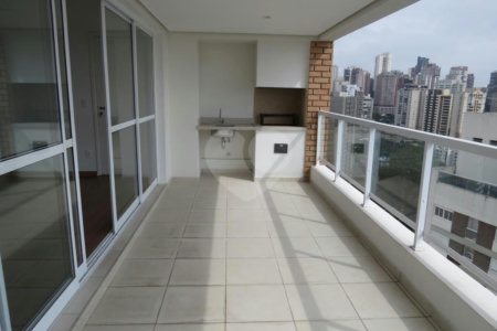 Apartamento à venda com 3 quartos, sendo 1 suíte, em Morumbi, São Paulo, SP
