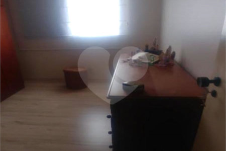 Apartamento à venda com 3 quartos, sendo 1 suíte,  em Cambuci, São Paulo, SP