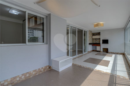 Apartamento à venda com 4 quartos, sendo 3 suítes, em Alto da Boa Vista, São Paulo, SP
