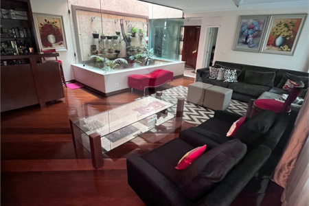 Casa à venda com 4 suítes em City América, São Paulo, SP