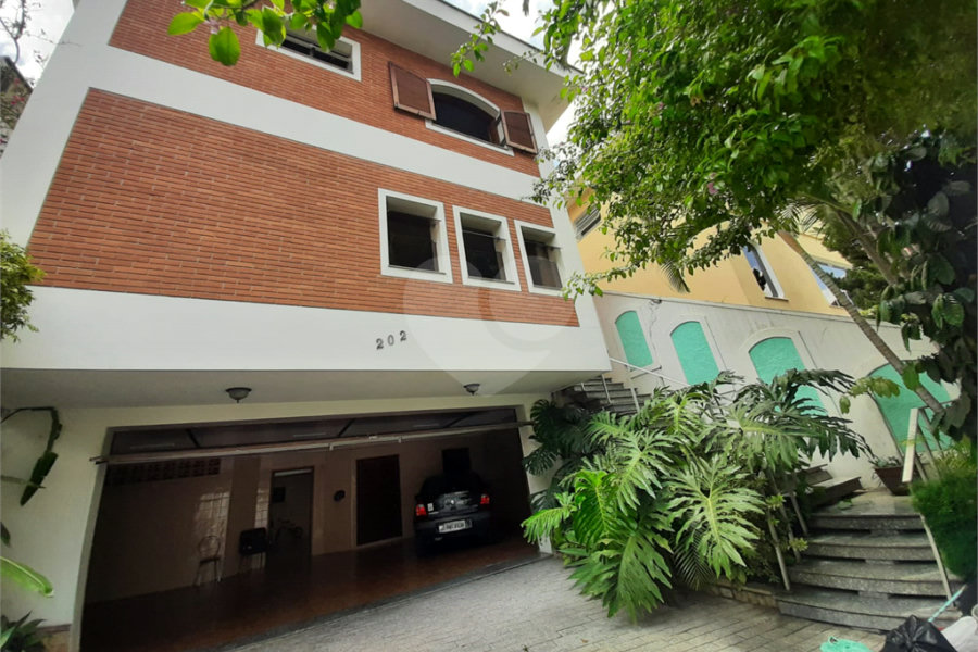 Sobrado à venda com 4 quartos, sendo 2 suítes, em Jardim Franca, São Paulo, SP
