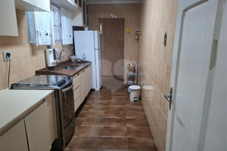Casa de Vila à venda com 3 quartos, sendo 1 suíte, em Vila Bertioga, São Paulo, SP