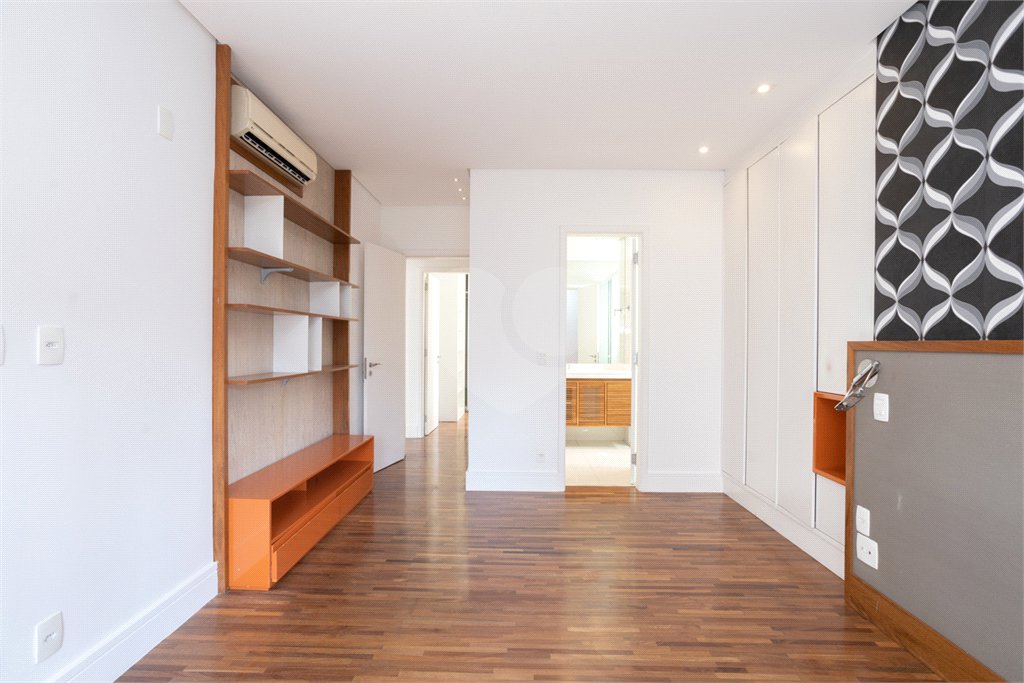 Apartamento à venda com 3 suítes em Itaim Bibi, São Paulo, SP