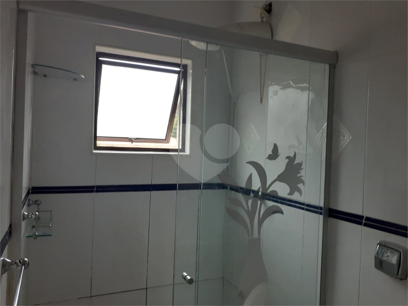 Sobrado à venda com 4 quartos, sendo 2 suítes, em Tremembé, São Paulo, SP