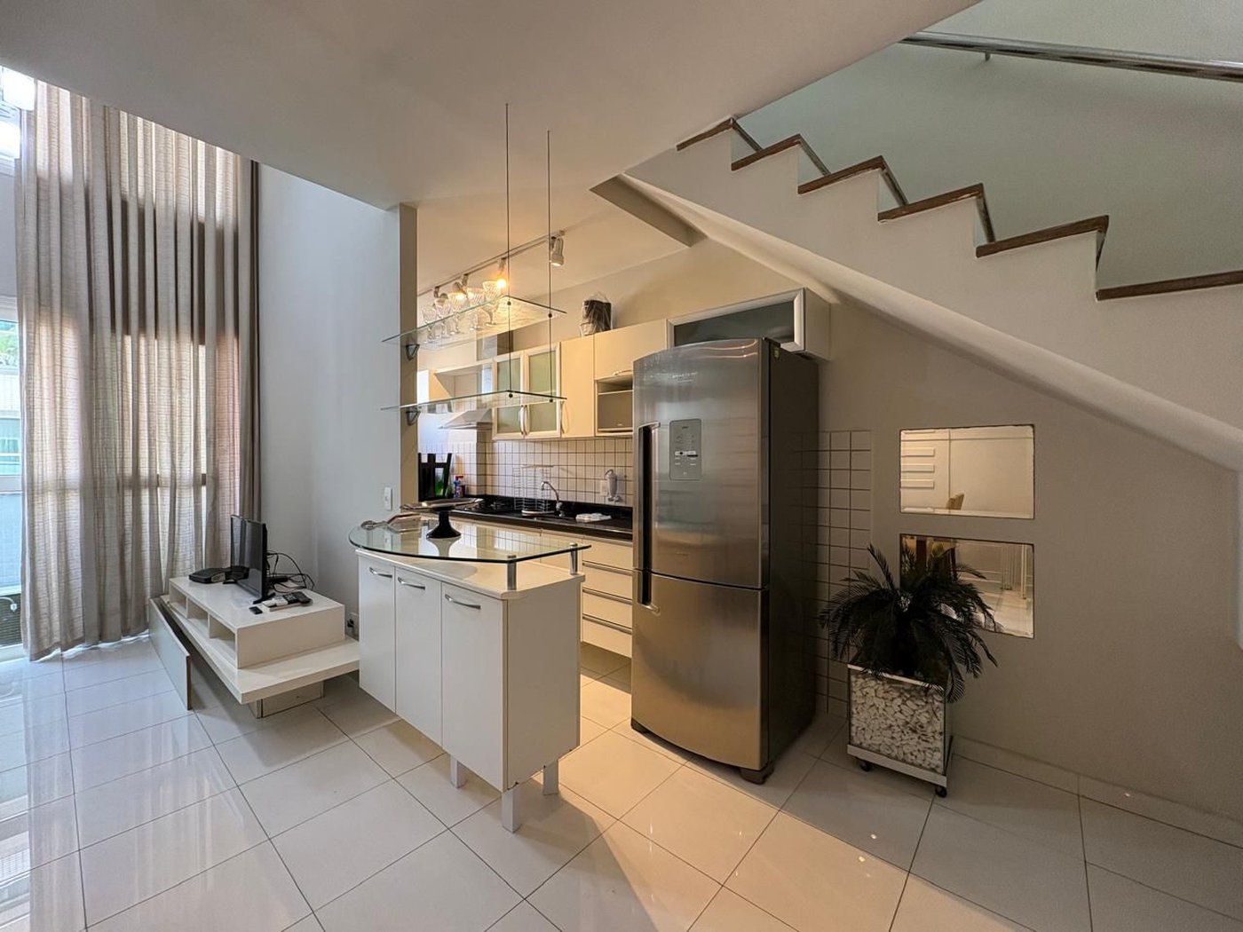 Apartamento com 2 dormitórios à venda, 78 m² por R$ 640.000,00 - Gonzaga - Santos/SP