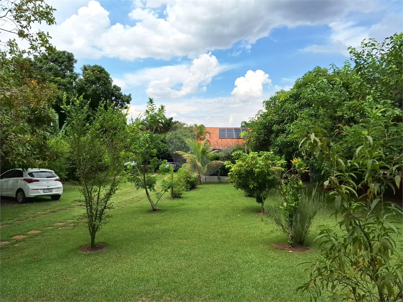 Chácara à venda com 4 quartos, sendo 2 suítes,  no Centro, Araçoiaba da Serra, SP