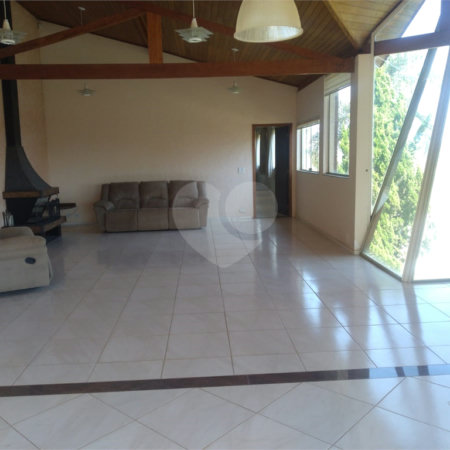 Chácara à venda com 4 quartos, sendo 2 suítes, em Loteamento Village de Atibaia, Atibaia, SP