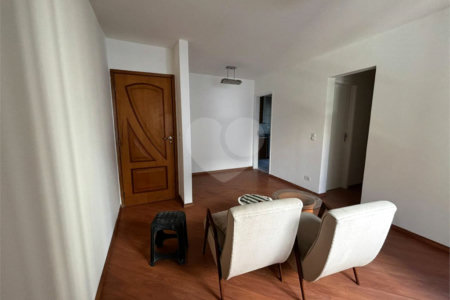 Apartamento à venda com 3 quartos em Caxingui, São Paulo, SP