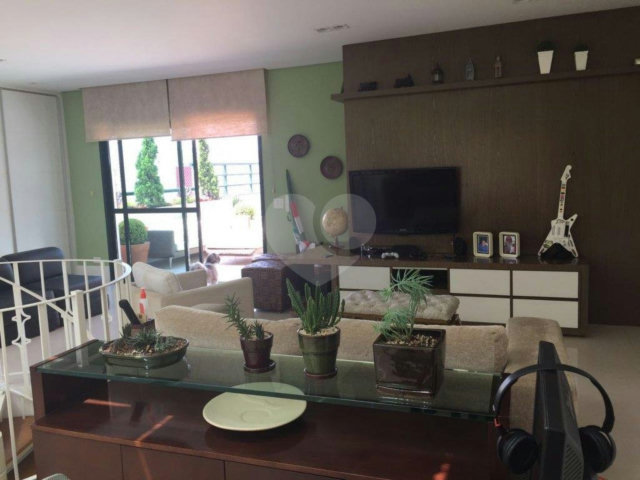 Apartamento à venda com 3 suítes em Santana, São Paulo, SP