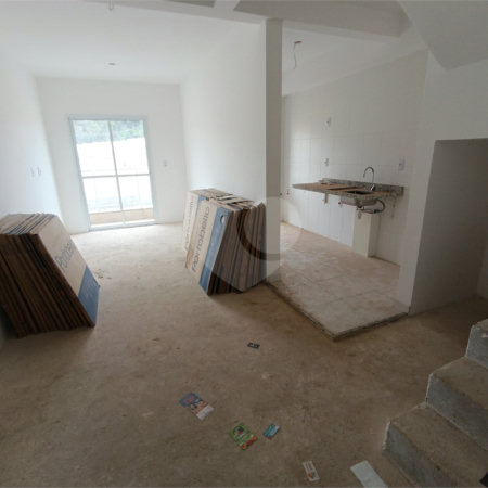 Apartamento à venda com 2 quartos, sendo 1 suíte, em Bairro do Cambará, São Roque, SP