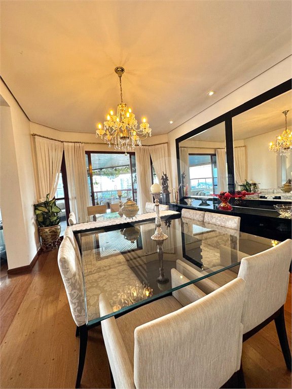 Apartamento à venda com 4 suítes em Vila Suzana, São Paulo, SP