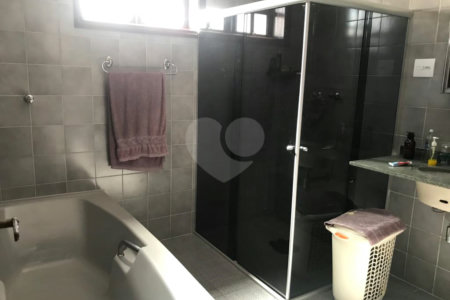 Casa à venda com 2 quartos, sendo 1 suíte, em Lapa de Baixo, São Paulo, SP
