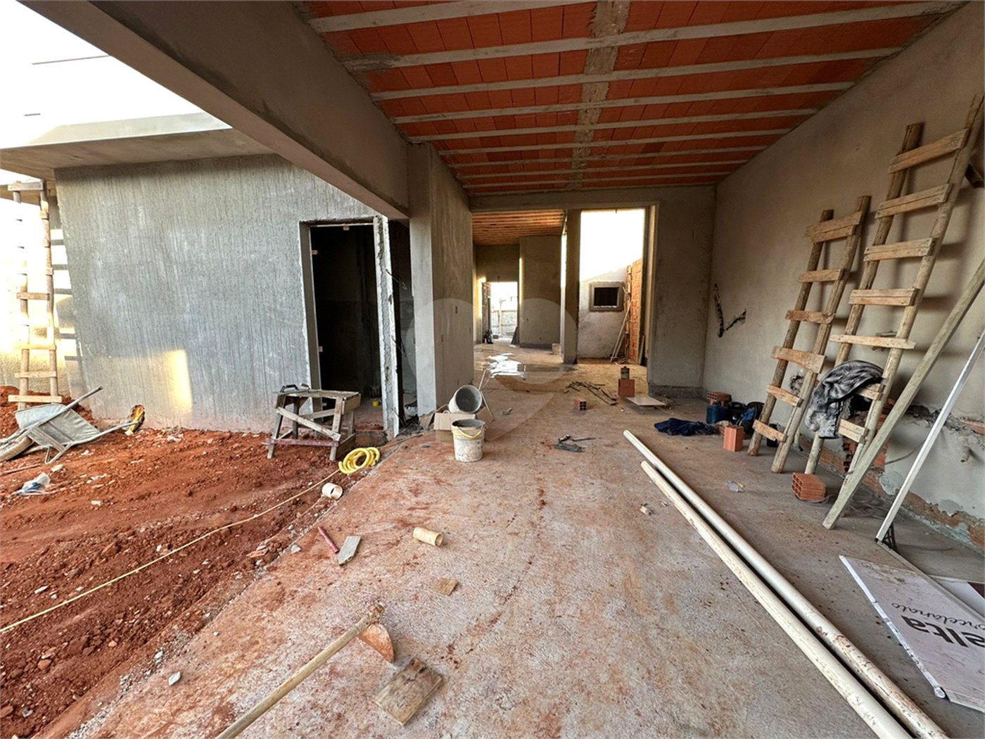 Casa à venda com 3 suítes no condomínio Golden Ville, Itapetininga - SP