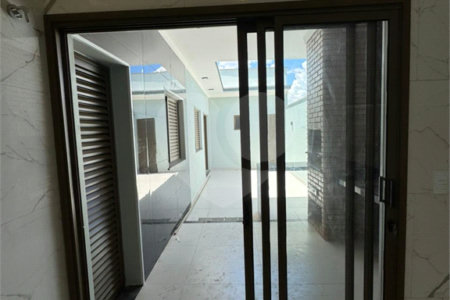 Casa à venda com 3 quartos, sendo 1 suíte, em Jardim Bom Sucesso, Indaiatuba, SP