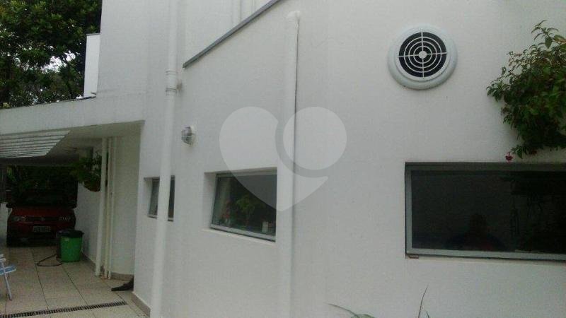 Sobrado à venda com 5 quartos, sendo 2 suítes,  em Instituto de Previdência, São Paulo, SP