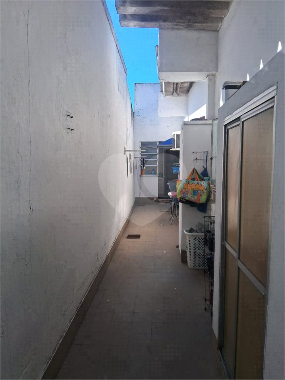 Casa à venda com 3 quartos, sendo 2 suítes, no condomínio Rio Bon, Rio de Janeiro - RJ