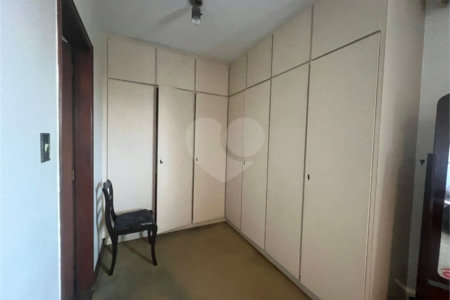 Sobrado à venda com 3 suítes em Vila Paulicéia, São Paulo, SP