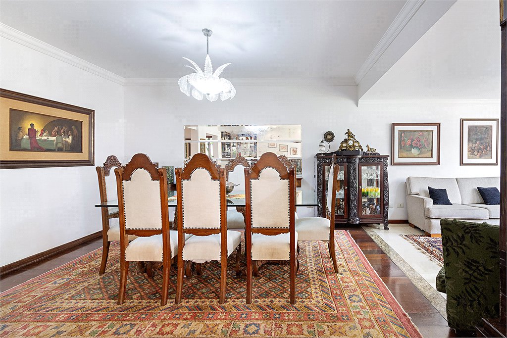 Casa para alugar com 5 quartos, sendo 2 suítes, em Brooklin, São Paulo, SP