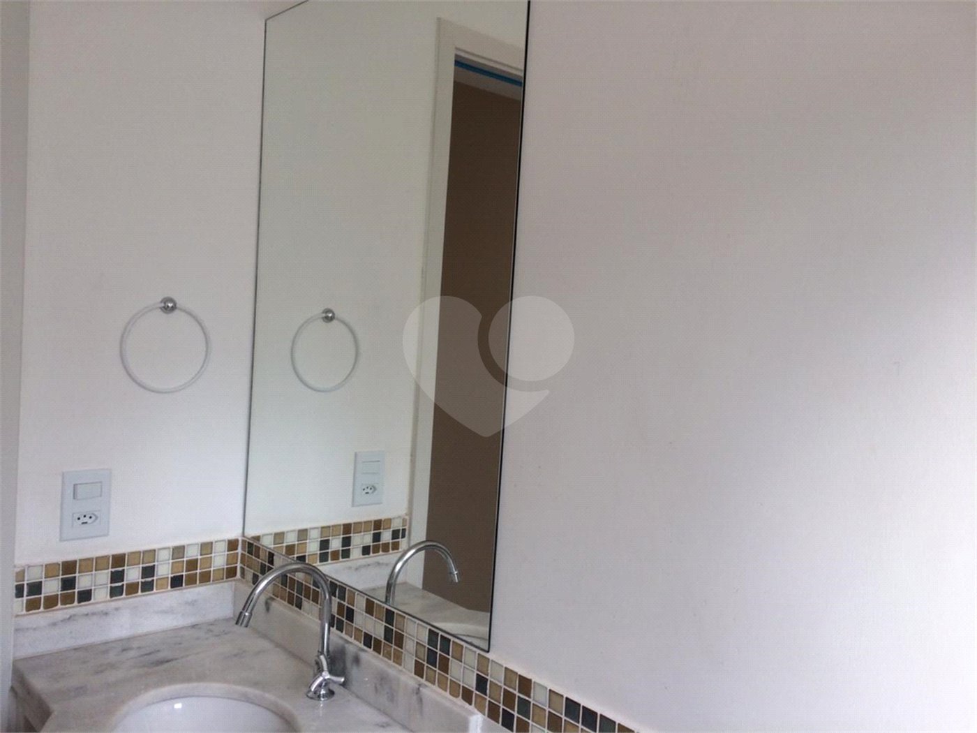 Apartamento à venda com 3 quartos, sendo 1 suíte, em Parque Morumbi, Votorantim, SP
