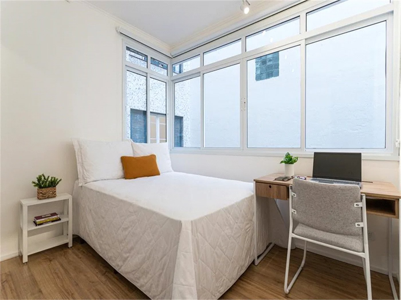 Apartamento à venda com 5 quartos, sendo 1 suíte, em Pinheiros, São Paulo, SP