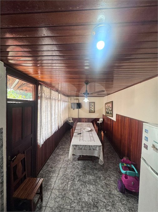 Casa à venda com 5 quartos, sendo 1 suíte, no condomínio Pedra Bonita, Rio de Janeiro - RJ