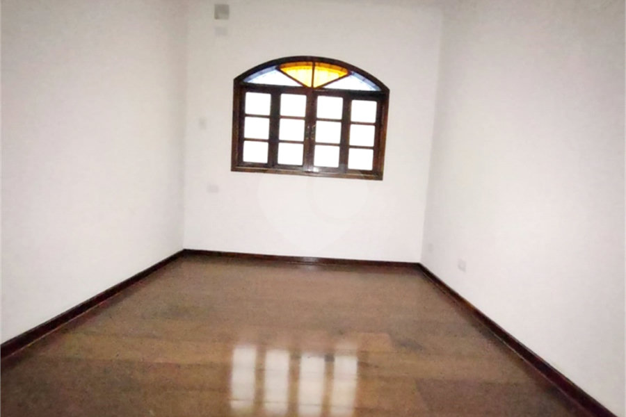 Sobrado à venda ou para alugar com 5 quartos, sendo 3 suítes, em Jardim França, São Paulo, SP